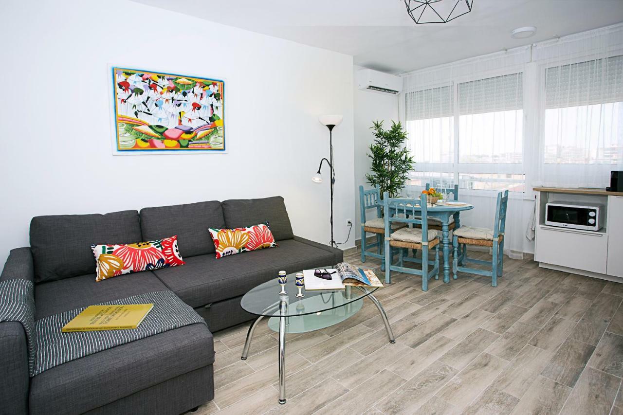 Monko - Blue Toscana, Pool & Center O Apartment Torremolinos